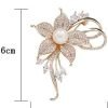 Rhinestone Pearl Flower Brooch Femininity Brooch Art Brooch Flower Brooch Pin Sweater Accessories for Women, Girls, Ladies