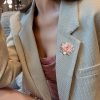 Elegant Rose Flower Brooch Pin for Women Men Wedding Party Gentleman's Essentials Handmade Crystal Pearl Fabric Flower Lapel Pin Dress Suit Accessories Boutonniere Ideas Gift Valentine's Day