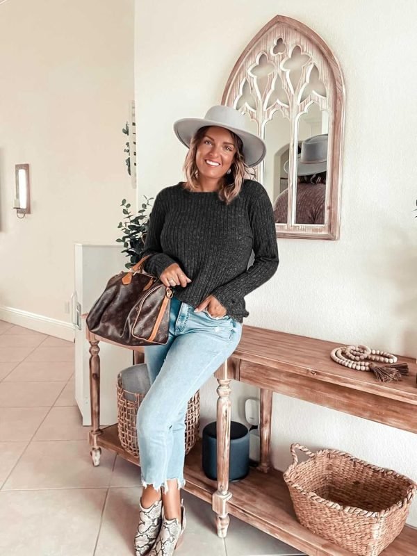 Long Sleeve Shirts for Women Lightweight Crew Neck Casual Tunic Tops