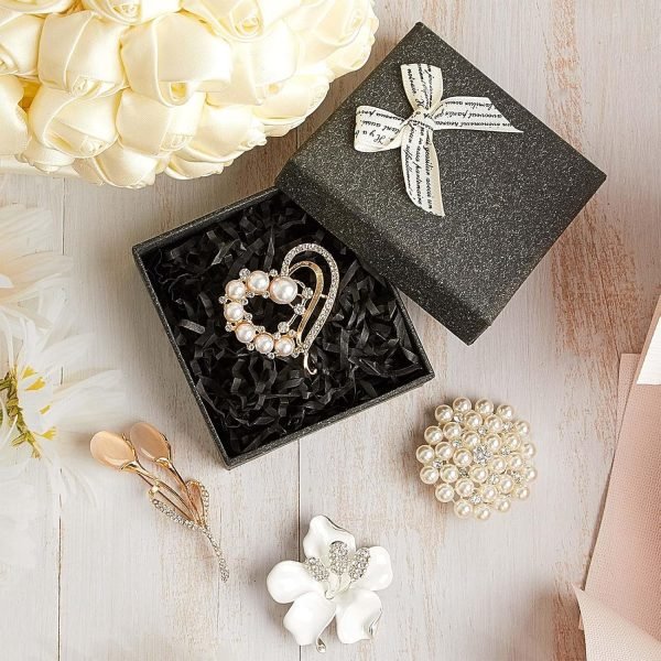 4Pcs Women's Brooch Pin Lapel Heart Brooch Simulated Crystal Pearl Rhinestone Flower Brooches for Women Bridal Wedding